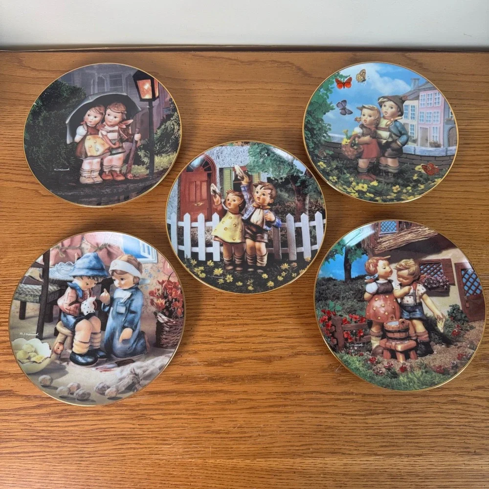 Hummel Little Companions Plate Set of 5 1992 Stormy Weather Surprise